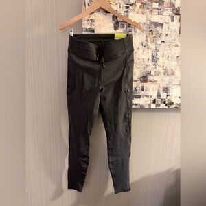 NWT All In Motion Women’s High Rise Workout Leggings